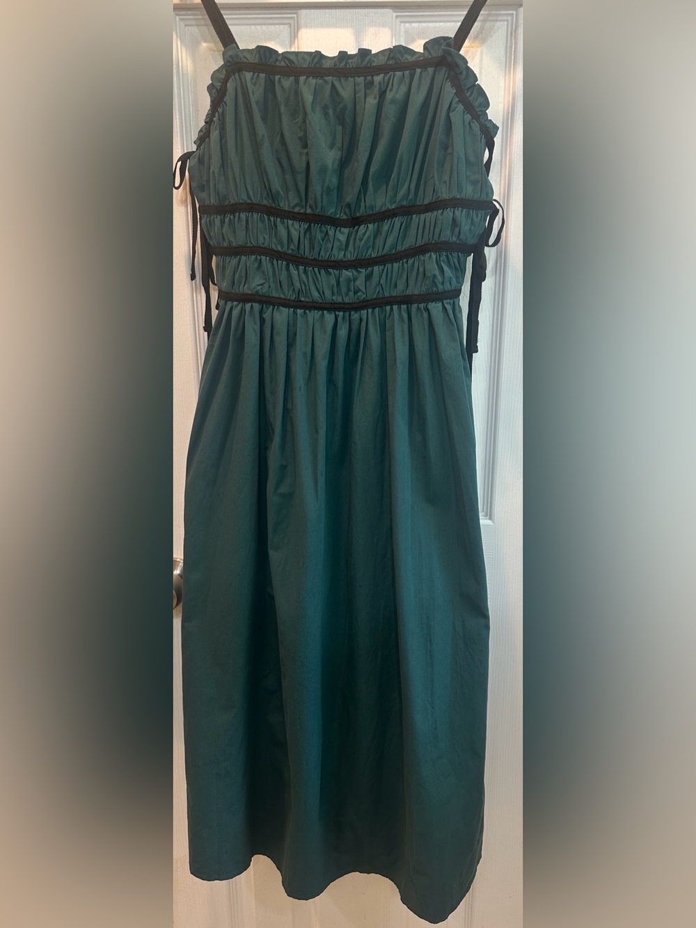 NWT Dark Emerald Green Smocked Ruffle Midi Dress Size S